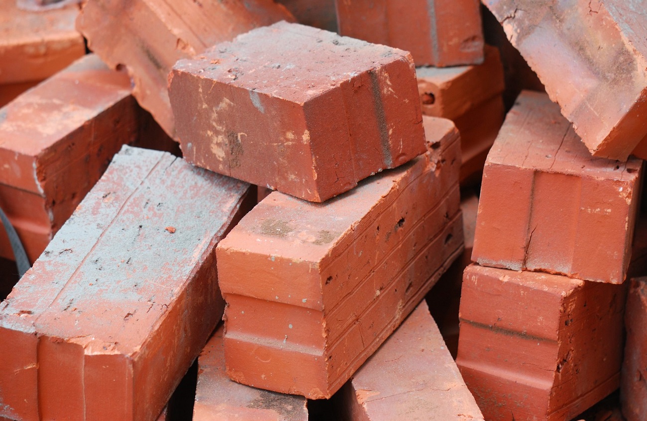 Bricks types and sizes